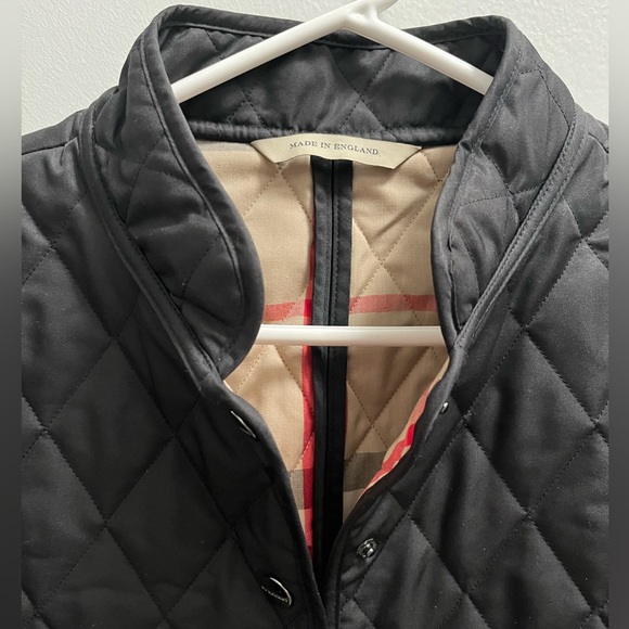 Burberry Quilted Thermoregulated Jacket in Black Colour - Picture 5 of 12